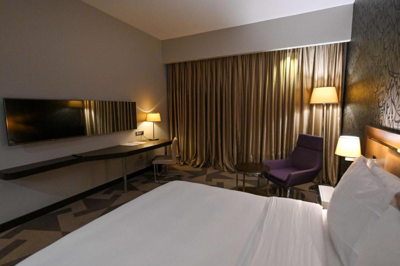 Radisson Blu Hotel, Abidjan Airport Exterior photo