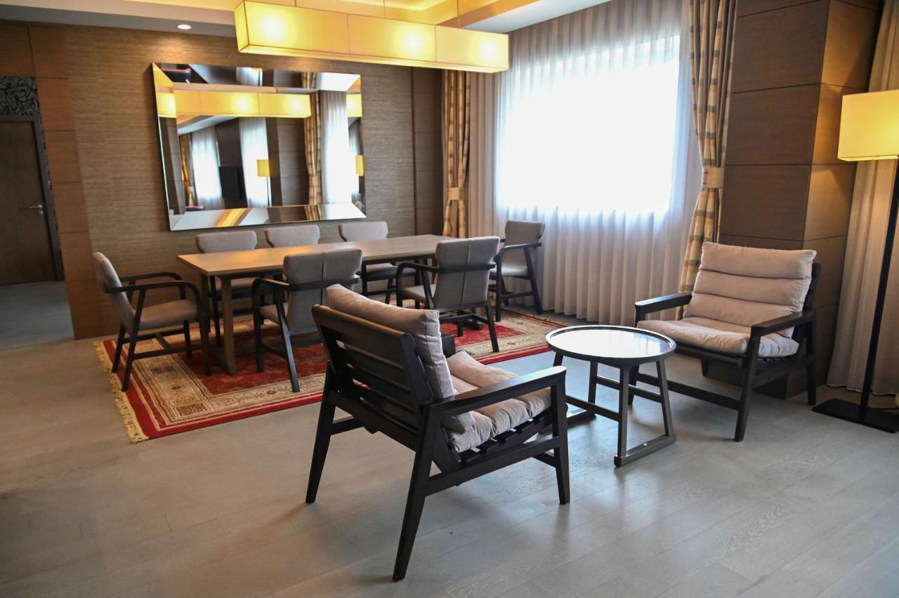 Radisson Blu Hotel, Abidjan Airport Exterior photo