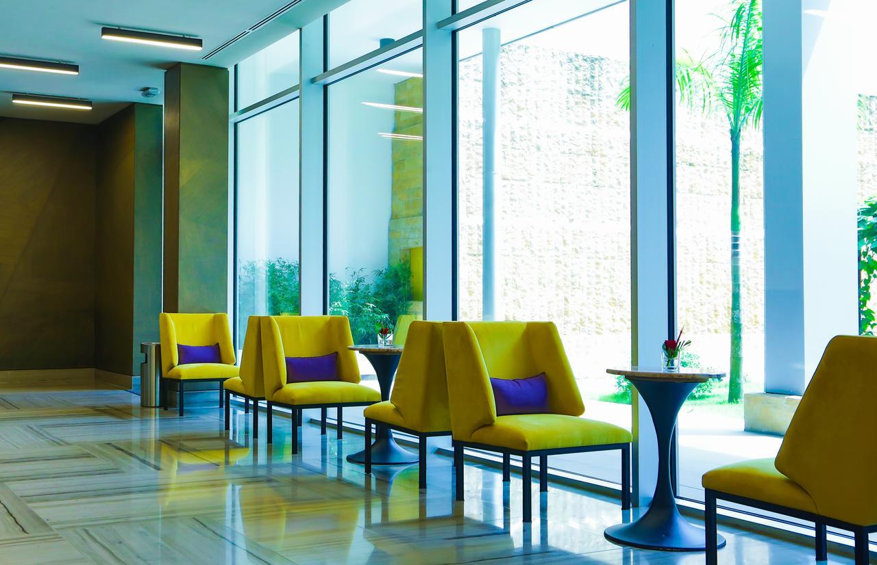 Radisson Blu Hotel, Abidjan Airport Exterior photo